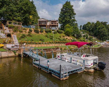 562 Twin Oaks, Waterloo