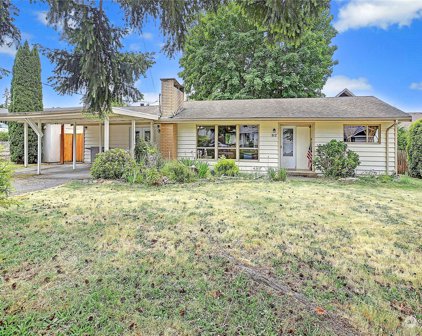 912 E Maple Street, Arlington