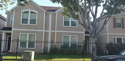 8017 Ellinger Lane, Houston