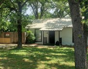 2817 Meaders  Avenue, Fort Worth image