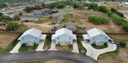 201 Lantana St, Floresville