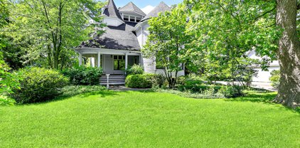 114 S Stough Street, Hinsdale