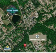 102 Ridgewood Cir, Greenwood image