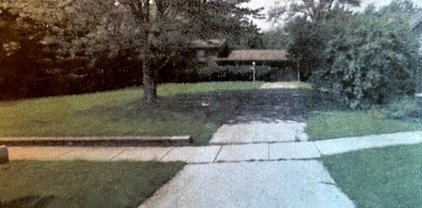 3922 Glendenning Road, Downers Grove
