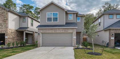 414 Emerald Thicket, Huffman
