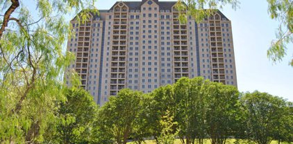 1 Towers Park Ln Unit 1106, San Antonio