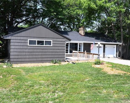 5000 Nall Avenue, Roeland Park