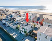 21 B Surfside, Surfside image