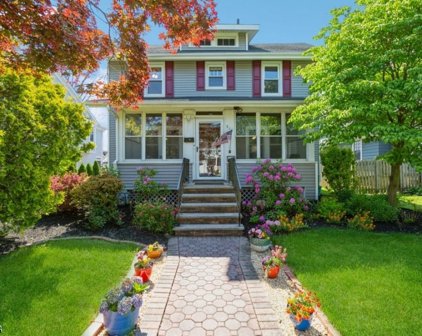 215 Seneca Pl, Westfield Town
