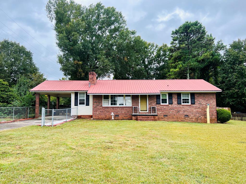 MLS Number 129623 101 Hodge St, Abbeville Property for Sale