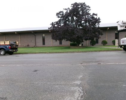 1 Como Ct, Montville Twp.