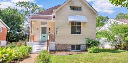 7012 Pernod  Avenue, St Louis