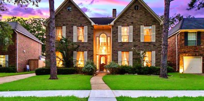 2826 Lake Colony Drive, Missouri City