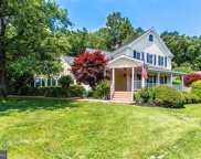 1302 Colvin Forest   Drive, Vienna image
