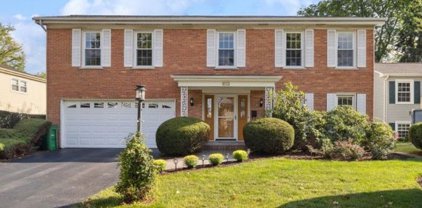 613 E Wilson Avenue, Lombard