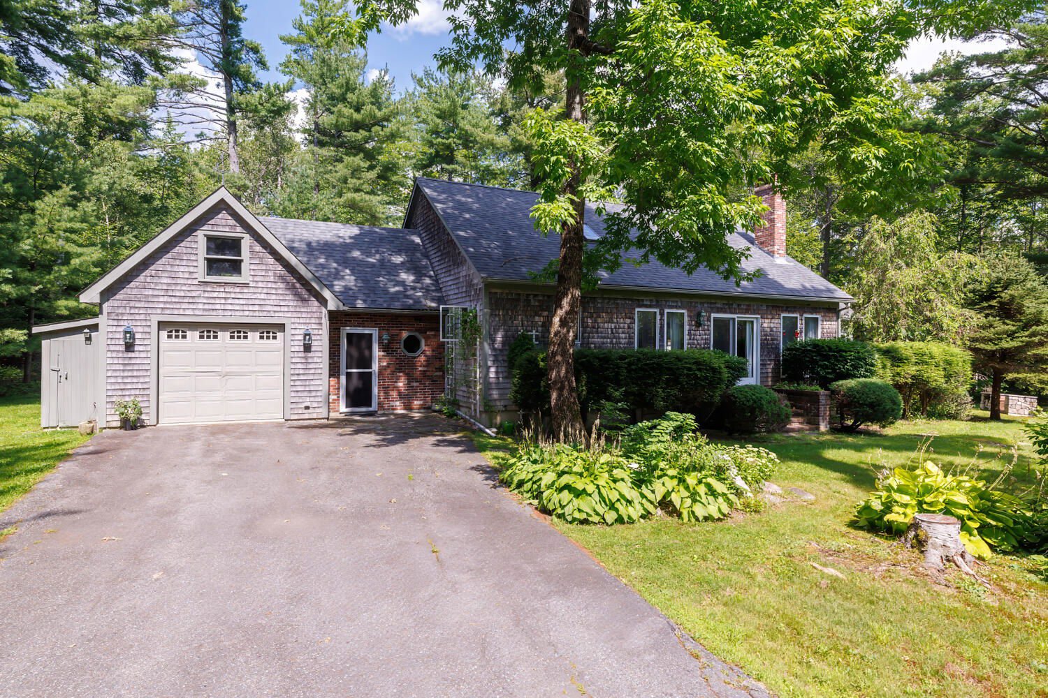454 Buttermilk Road, Lamoine, 04605