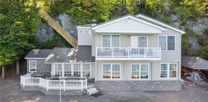 7059 Wyers Point Beach  Road, Ovid