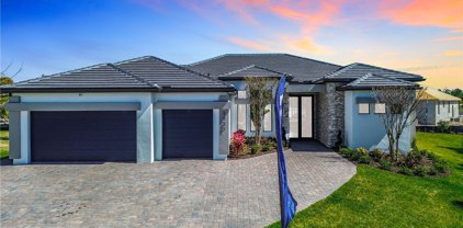 2527 Gleason Parkway, Cape Coral