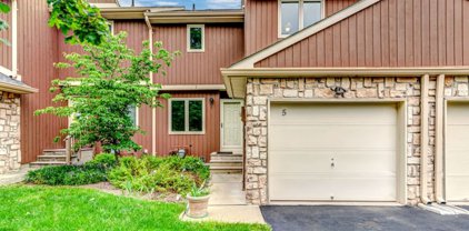 5 Bond St, Bridgewater Twp.