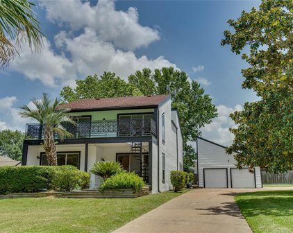 7264 Edgewater Drive, Willis