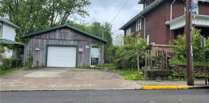 160 W Main Street, Crooksville