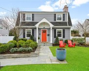 16 Myrtle Place, Eastchester image