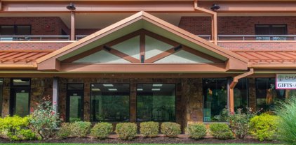 8 Whitehall Road, Montville Twp.