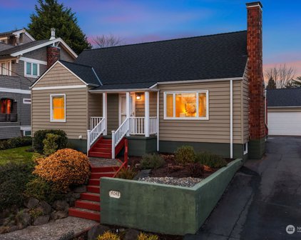 4048 55th Avenue SW, Seattle