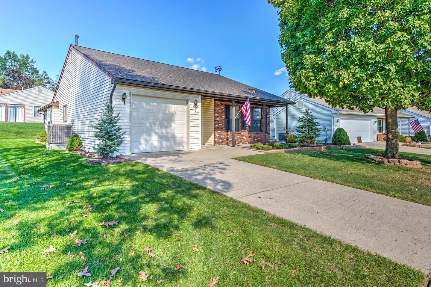 42 Horseshoe Ln N, Columbus, 08022