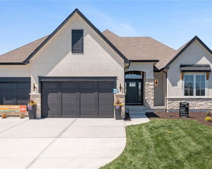 9264 Barth Street, Lenexa