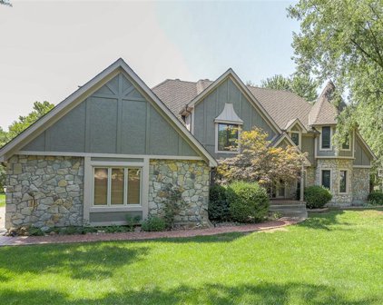 404 NW Briarcliff Parkway, Kansas City