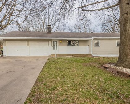 1703 S Edgevale Drive, Harrisonville