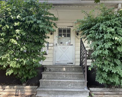 1002 N Pitt St, Carlisle