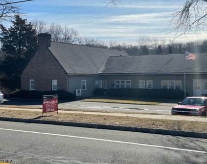 10 Shawnee Dr - MED Unit 4, Watchung Boro