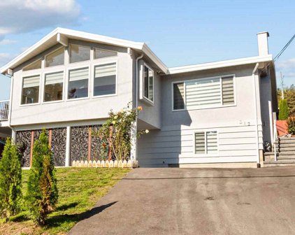 312 Laurentian Crescent, Coquitlam