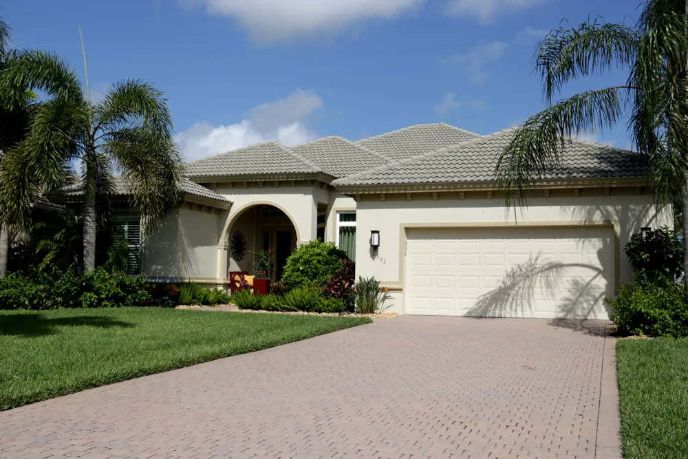 Bay Crest at Shadow Wood Homes