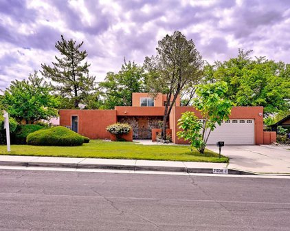 7508 La Madera Road NE, Albuquerque