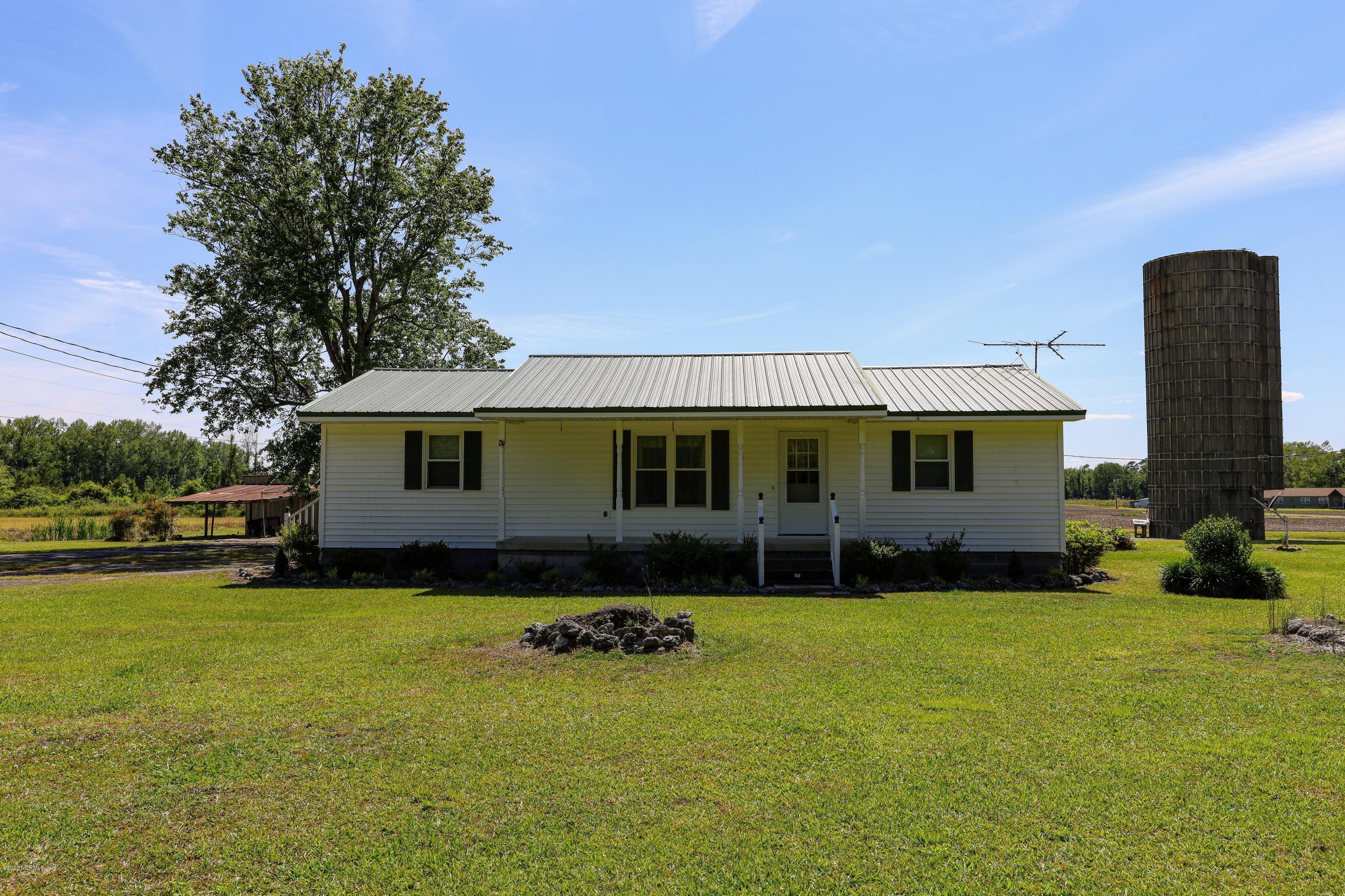 2341 White Oak River Road Maysville NC 28555 Home for Sale