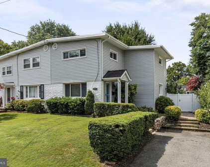 10607 Maple   Street, Fairfax