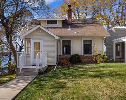 2893 Cambridge Lane, Mound