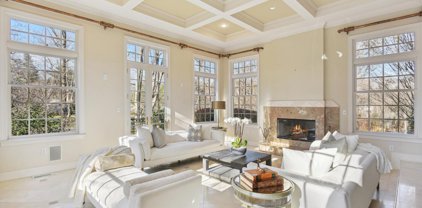 1125 Basil Rd, Mclean