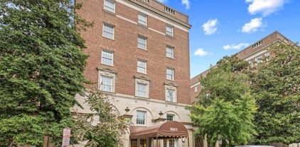 1661 Crescent Nw Unit #101, Washington