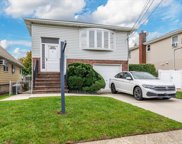 923 Kings Court, Franklin Square image