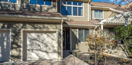 7 Waterford Ct, Lambertville City
