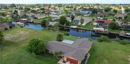 905 Sw 40th  Terrace, Cape Coral