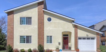 404 W Coover St, Mechanicsburg