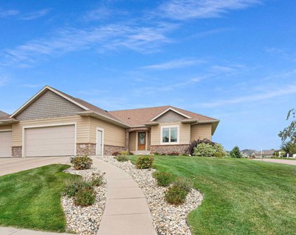 7401 S Chatworth Cir, Sioux Falls