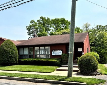 11 Lincoln Blvd, Clark Twp.