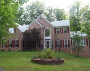 6649 Tansey Dr, Falls Church image