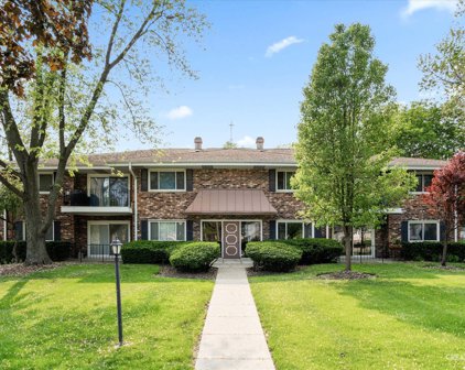 34 N Parkside Avenue Unit #50, Glen Ellyn